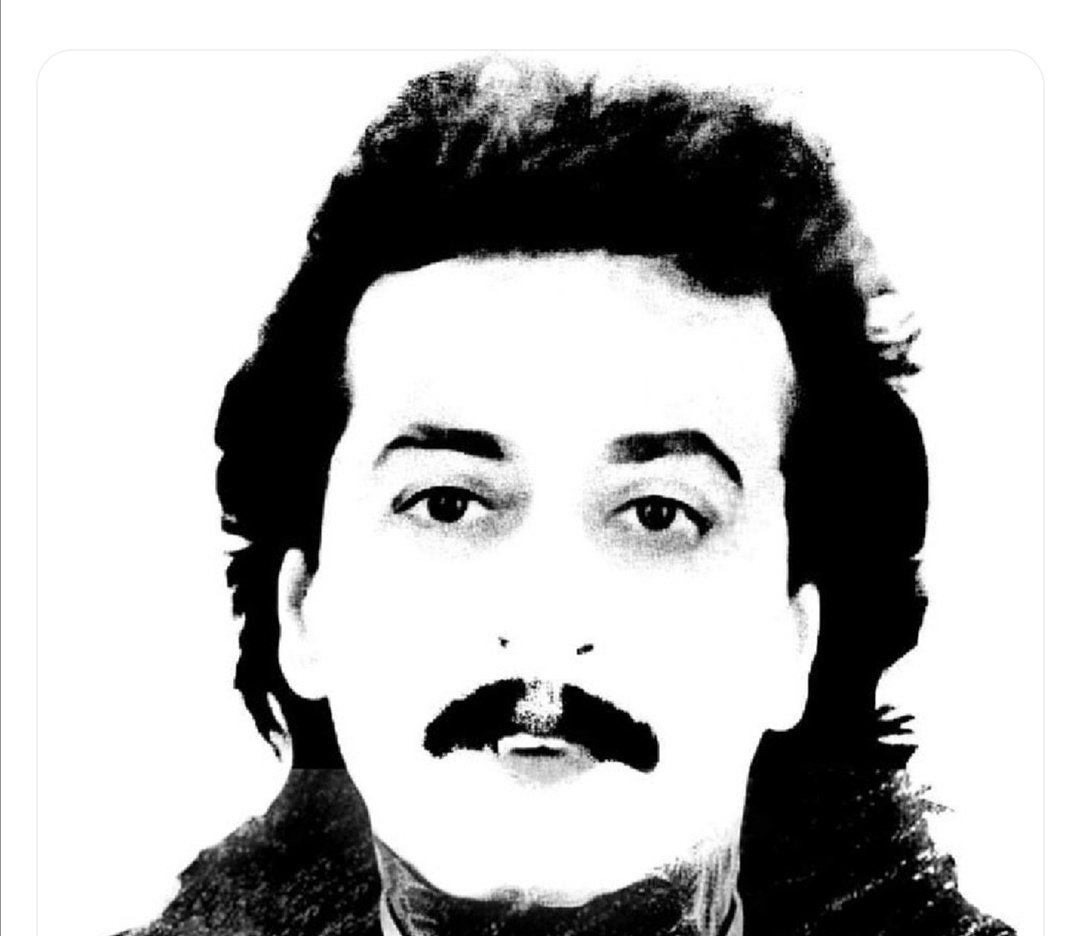 "Kalite asla tesadüf değildir"

Bu sözün vücut bulmuş haliydi

Ve gerçek Sanatçılar ölümsüzdür 
#ilhanirem