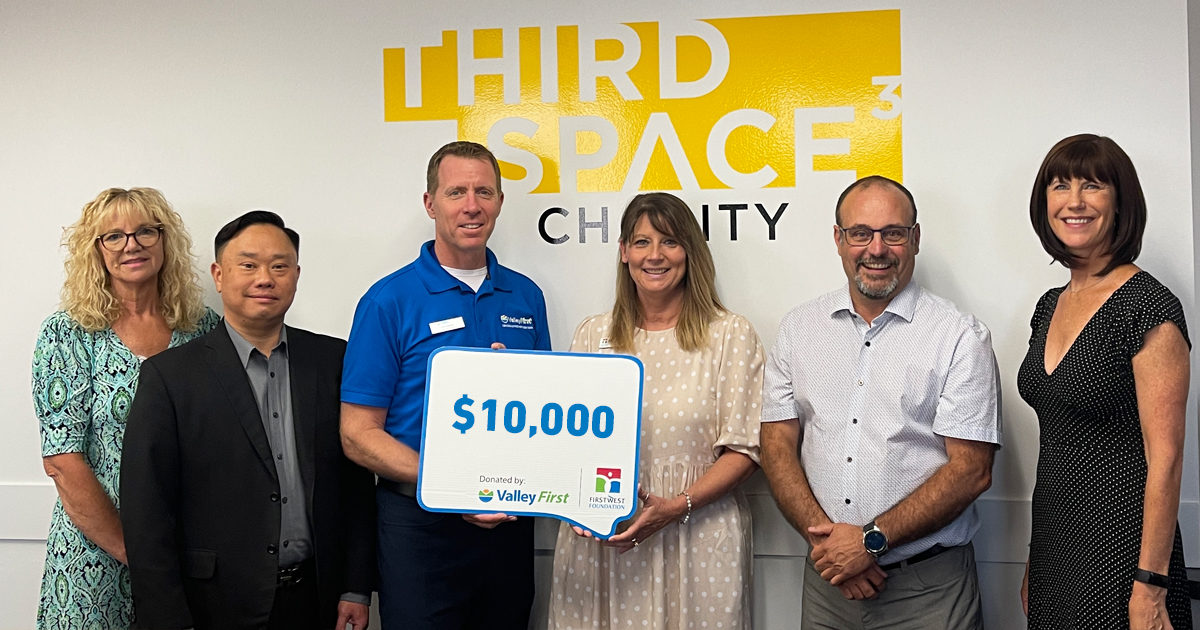 FirstWestFoundation (@firstwestfdn) on Twitter photo A great little visit with our friends at #ThirdSpaceCharity as we were happy to deliver a $10K <a href="/Valley_First/">Valley First</a> Community Endowment grant for #capacitybuilding. Thanks for spending time with us! #mentalhealth #kelowna #thirdspace #community #granting #capacity A great little visit with our friends at #ThirdSpaceCharity as we were happy to deliver a $10K <a href="/Valley_First/">Valley First</a> Community Endowment grant for #capacitybuilding. Thanks for spending time with us! #mentalhealth #kelowna #thirdspace #community #granting #capacity
