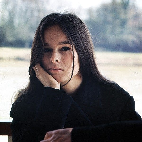 Happy Birthday, Geraldine Chaplin! 