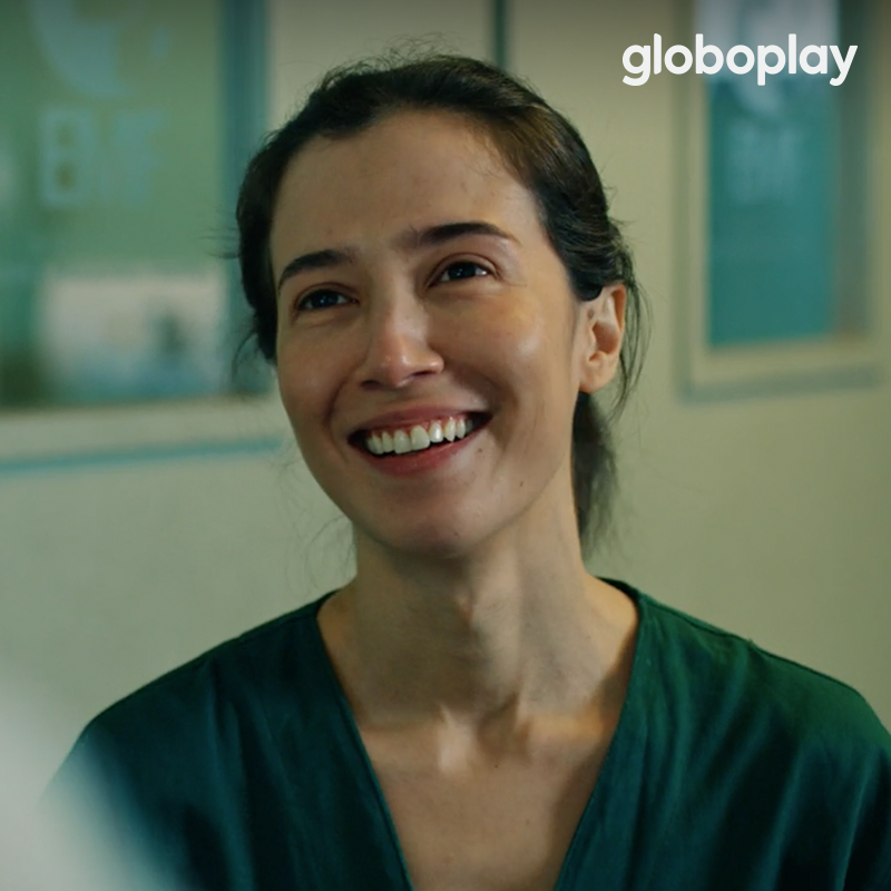 globoplay's tweet photo. Eu começando a assistir a #SobPressão 😁
Eu terminando a última temporada 🤕😖 https://t.co/RYwhhTcKJW