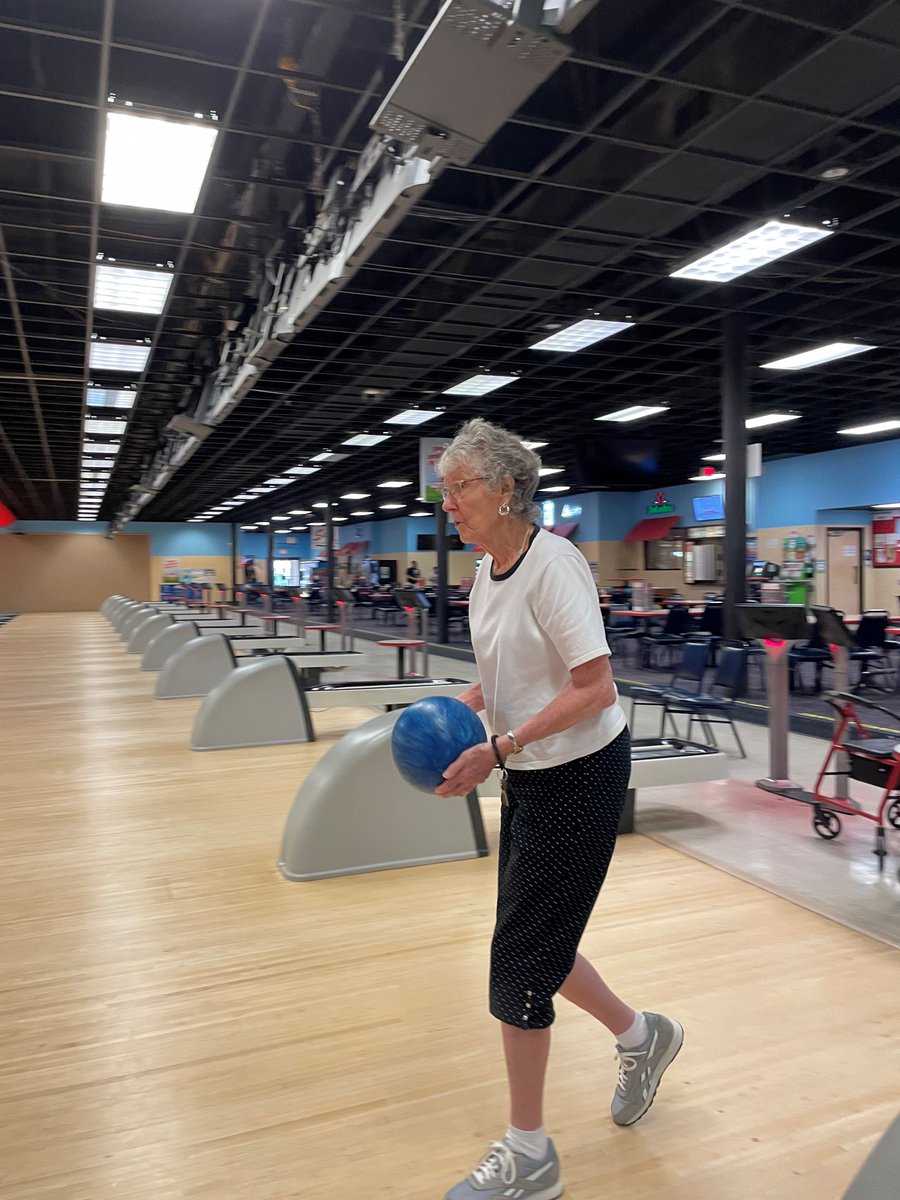 WCrossing's tweet photo. We were "On a Roll" at Signature Lanes today! We have some good bowlers at Waterford Crossing! https://t.co/PYxs6ixrz4