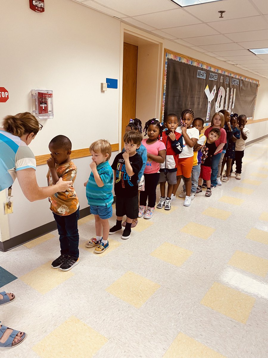 Welcome class of 2034! Eastridge is ready to train you up for success. #WarrenWill