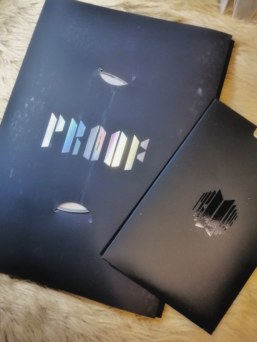 kizzgarcia's tweet photo. Kamsahamnida @MjChingu sa Proof album. Napakaganda! Worth every penny. 👌😍💜 https://t.co/bJdndTu9hw