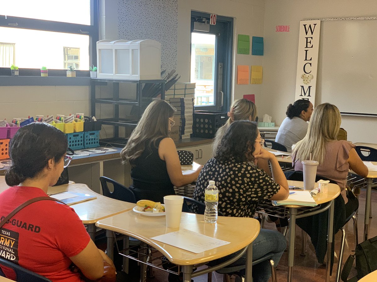 Karen Arras tweet media