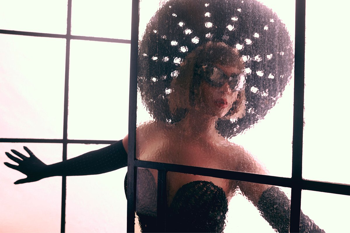 BeyLegion's tweet photo. Parkwood confirms the visuals for Beyoncé's #RENAISSANCE are scheduled for a later date. 🪩

https://t.co/gzc2BPHZ9p https://t.co/WZJRjMV71v