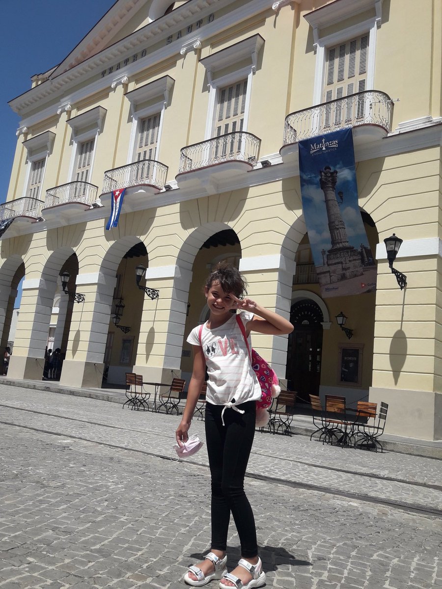 Edeyvis2's tweet photo. Premio en el encuentro debate Provincial de Talleres infantiles en el género poesía de a Natalia Navarro Prieto #JagueyEnVictoria @SunyGarca1 @SuselyMorfaG @DiazCanelB @gonzalez_meilys @OrtegaMorejon https://t.co/bGEWr13kyw