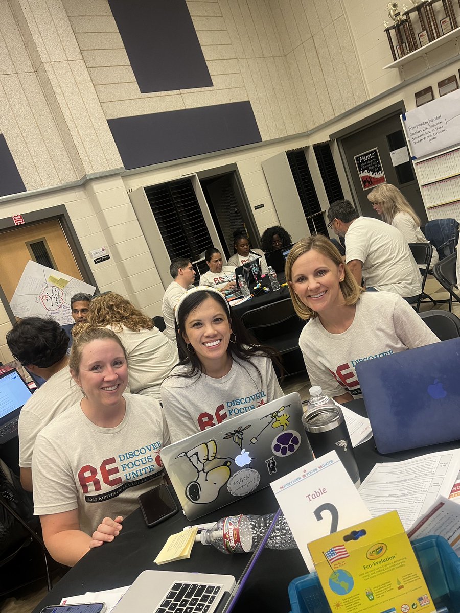 MillsMtnLions's tweet photo. While our admin leaders are at @AustinISD Leadership Institute, our Front Office team excitedly plan to welcome our over 780 Mountain Lions back to school! 😃 #readyforbacktoschool #BetterTogether https://t.co/ycykZHZb82