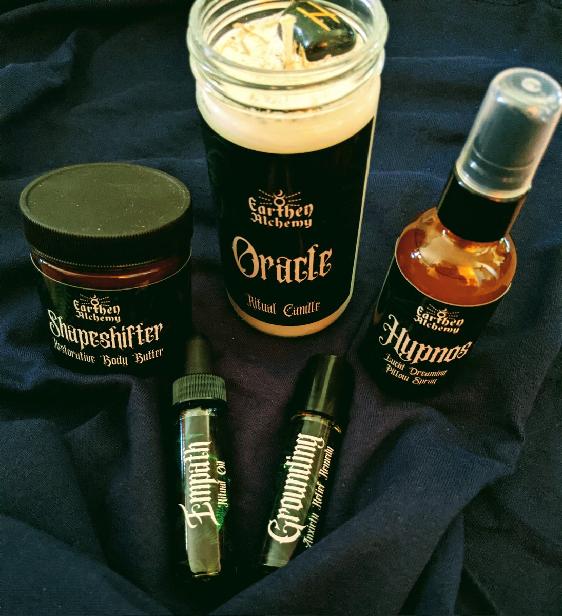 Elysium1313's tweet image. #MagicMail from #EarthenAlchemy! Look at all my wonderful goodies I got to assist me with #rituals, #lucid #dreaming, and well, body lotioning? 😂
Can't wait to try it all out!
#Witchy #Magic