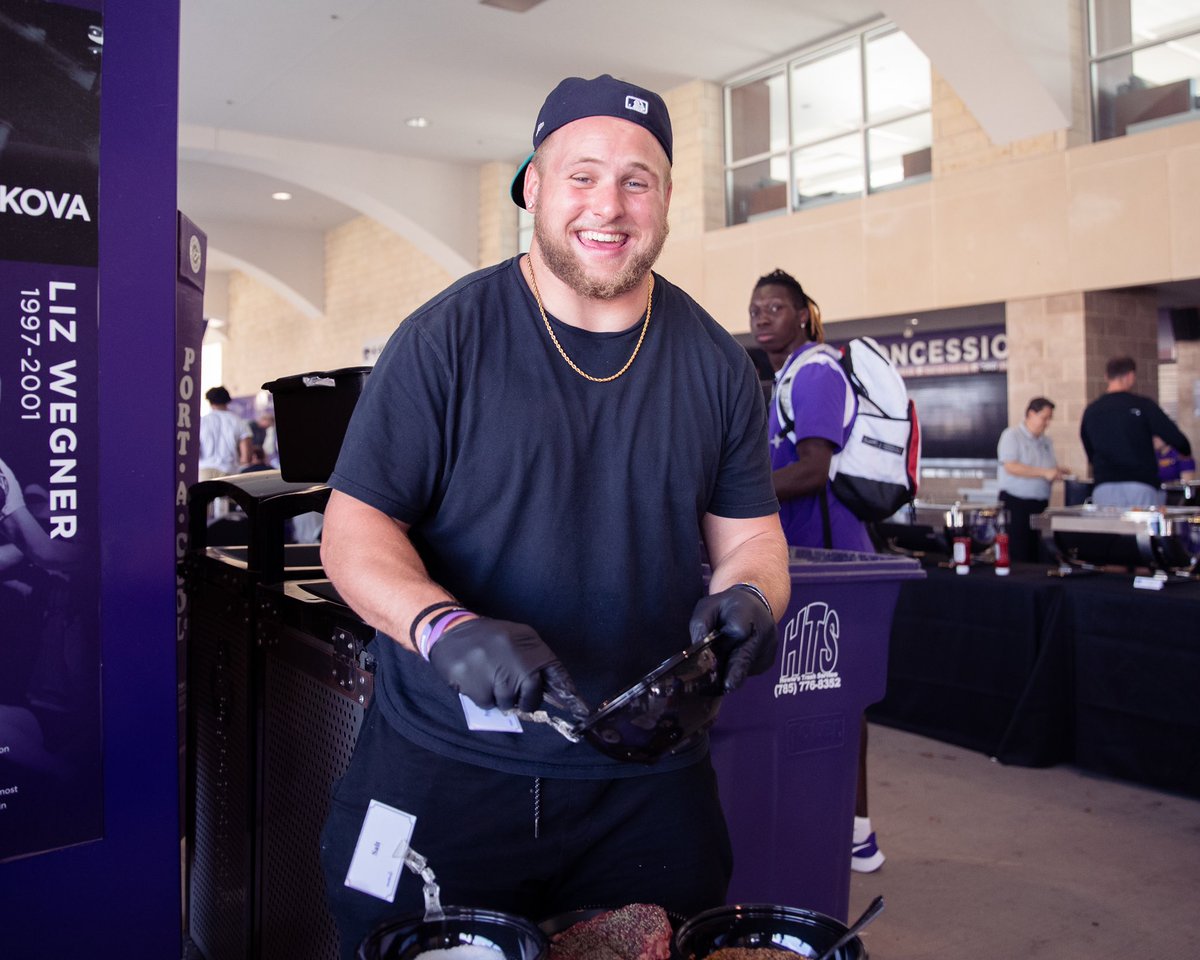 KStateFB's tweet image. Cats cooking on the concourse