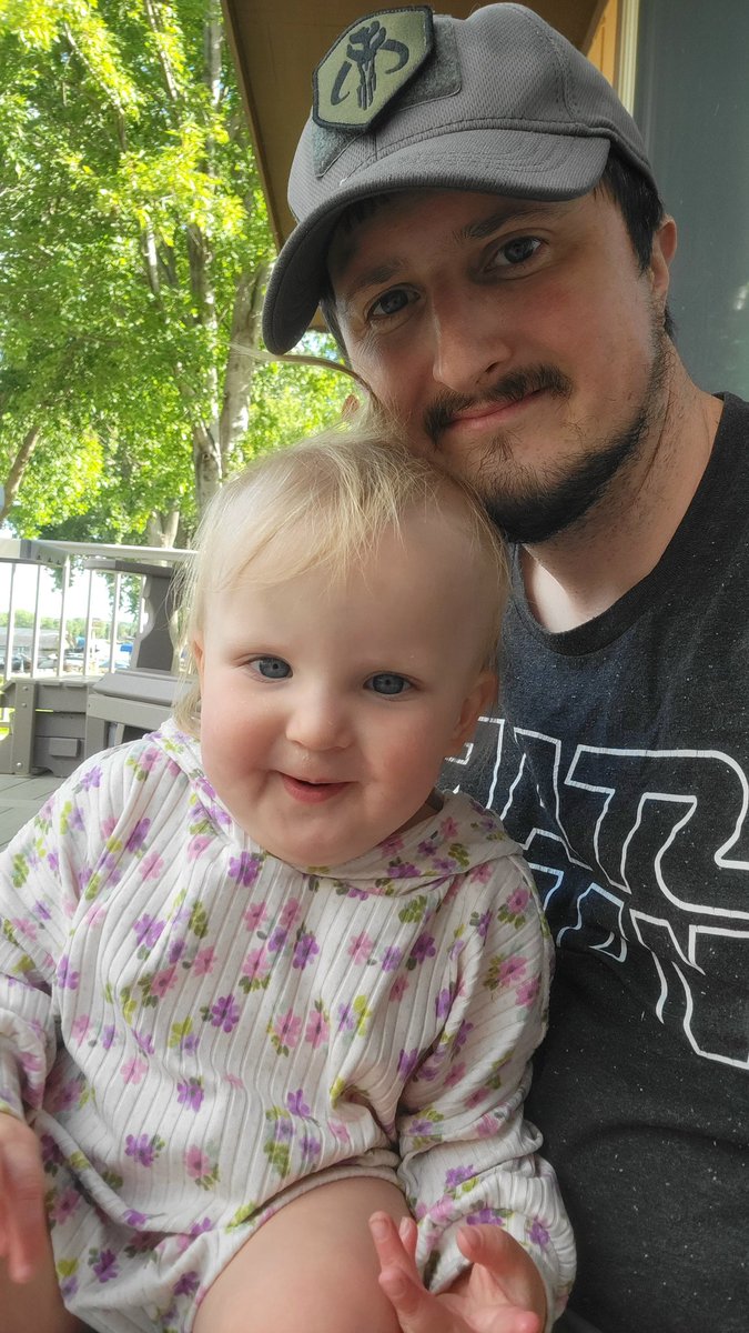 ToeCrackinOs's tweet photo. Sterli is going to be trouble some day. #DailySterliUpdate https://t.co/eNxcK0MZ0I