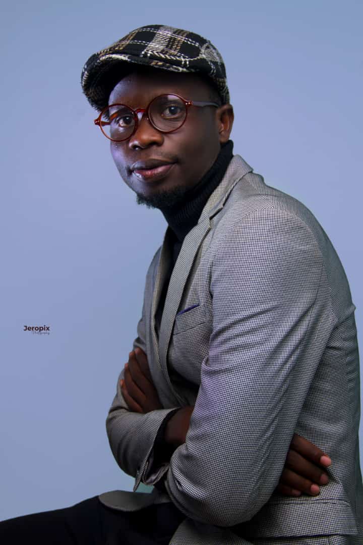 LuungRadio's tweet photo. Happy birthday @mcyaksug https://t.co/oU20Wu7kGx