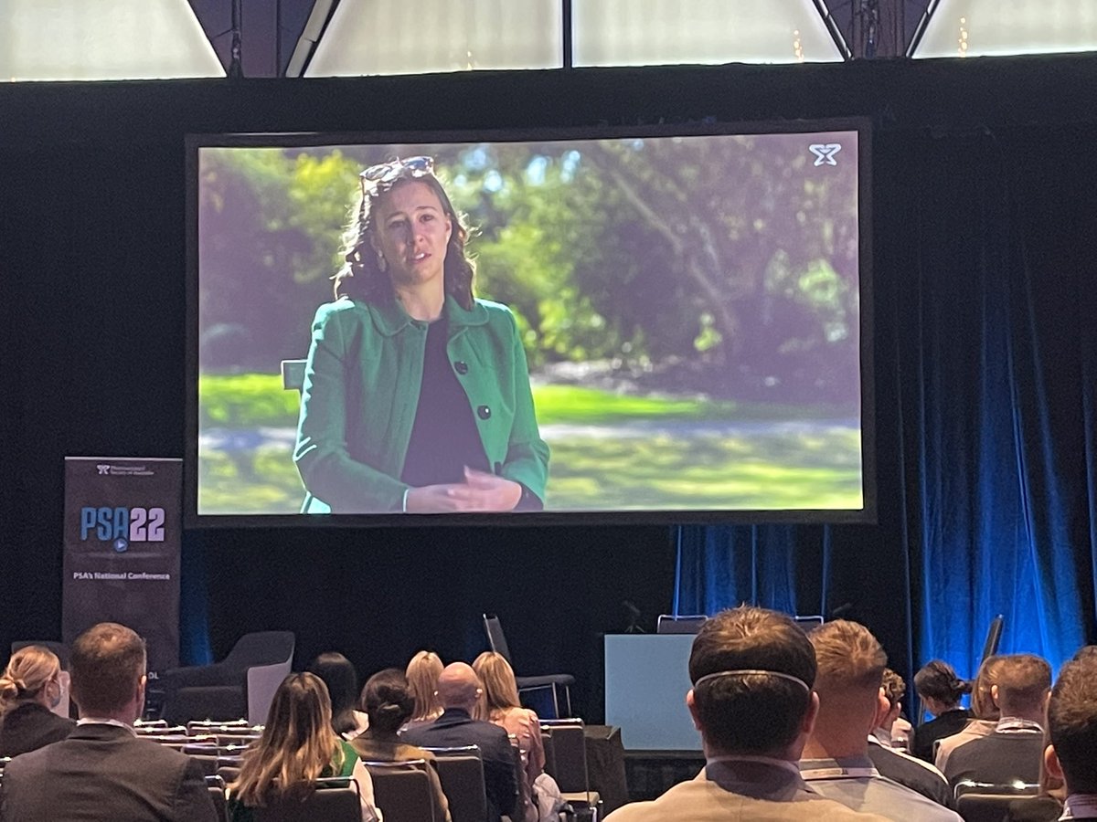 missella_vT's tweet photo. Deborah Hawthorne! Exceptional recipient of the PSA Early Career Pharmacist of the year award 👏👏 #psa22syd https://t.co/cJVQdKek4K