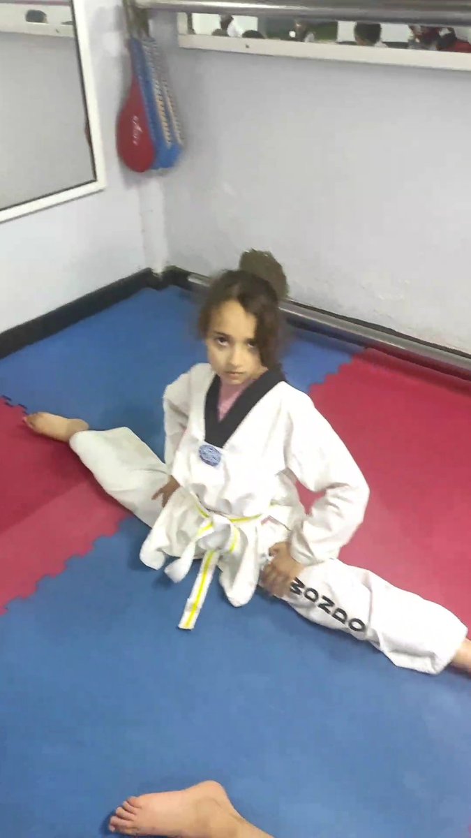 #مش_عايز_اتجوز
أنا نفسي أكون بطلة