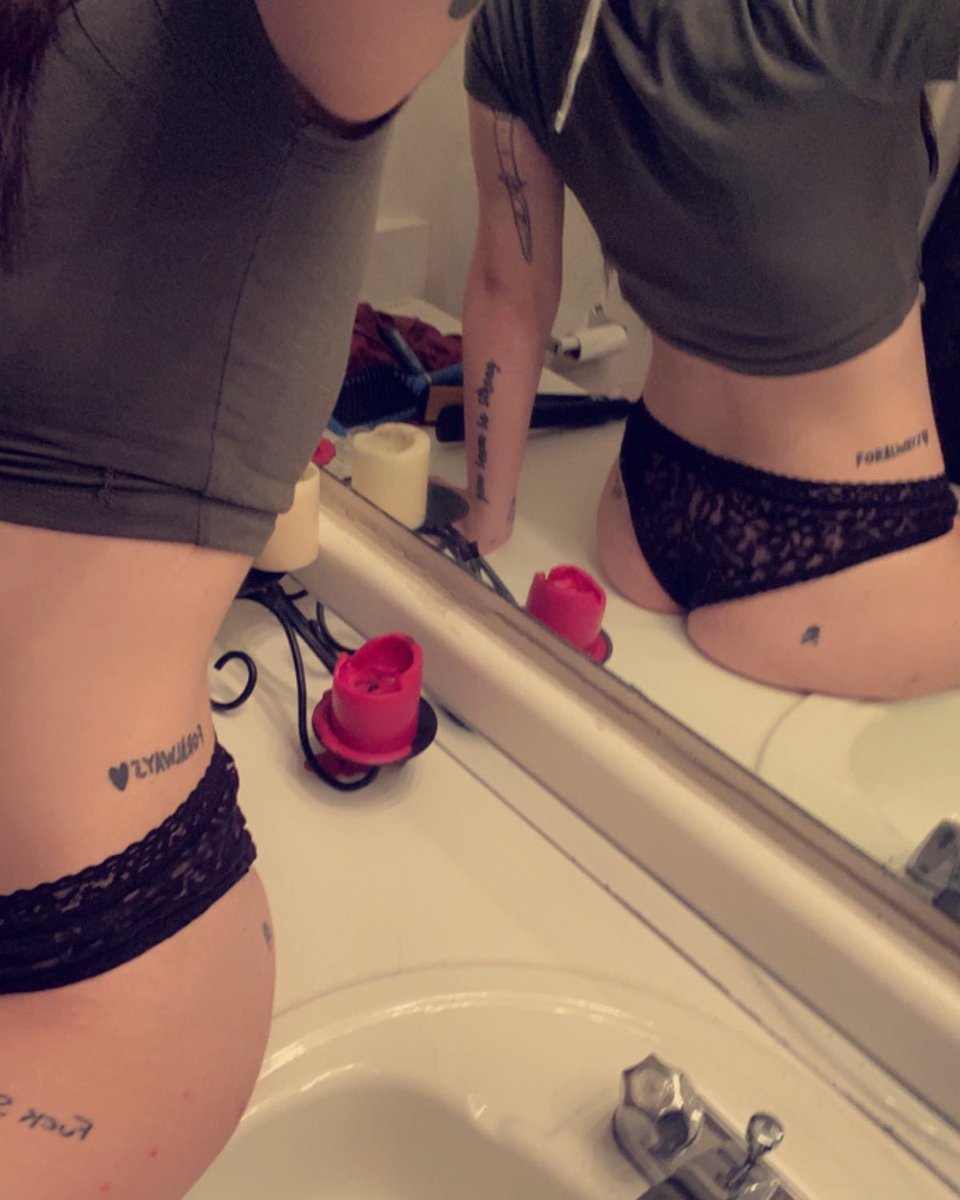 Who needs a bed. Take me right here, right now! 😉💦