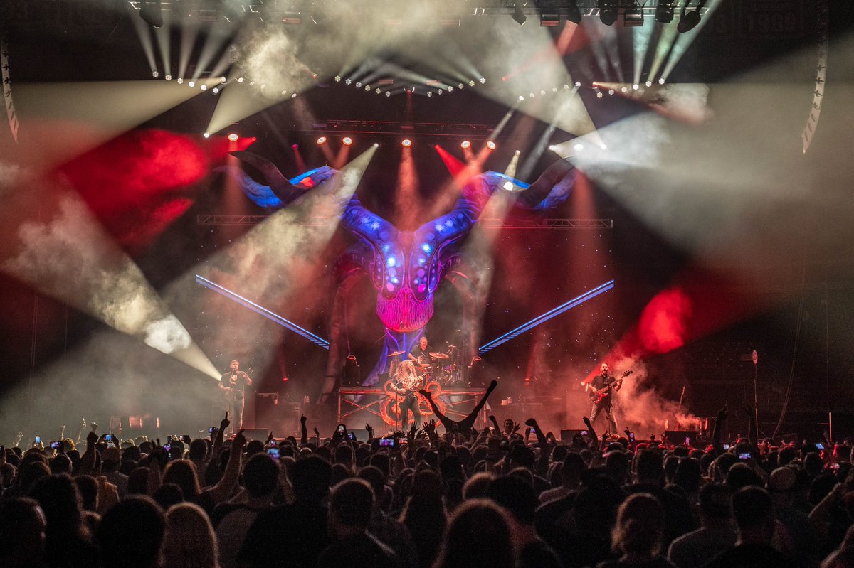 Coheed and Cambria (@coheed) on Twitter photo NEW YORK CITY - THIS SATURDAY!
<a href="/ForestHillsStdm/">Forest Hills Stadium</a> <a href="/bowerypresents/">The Bowery Presents</a>
axs.com/events/426914/… NEW YORK CITY - THIS SATURDAY!
<a href="/ForestHillsStdm/">Forest Hills Stadium</a> <a href="/bowerypresents/">The Bowery Presents</a>
axs.com/events/426914/…