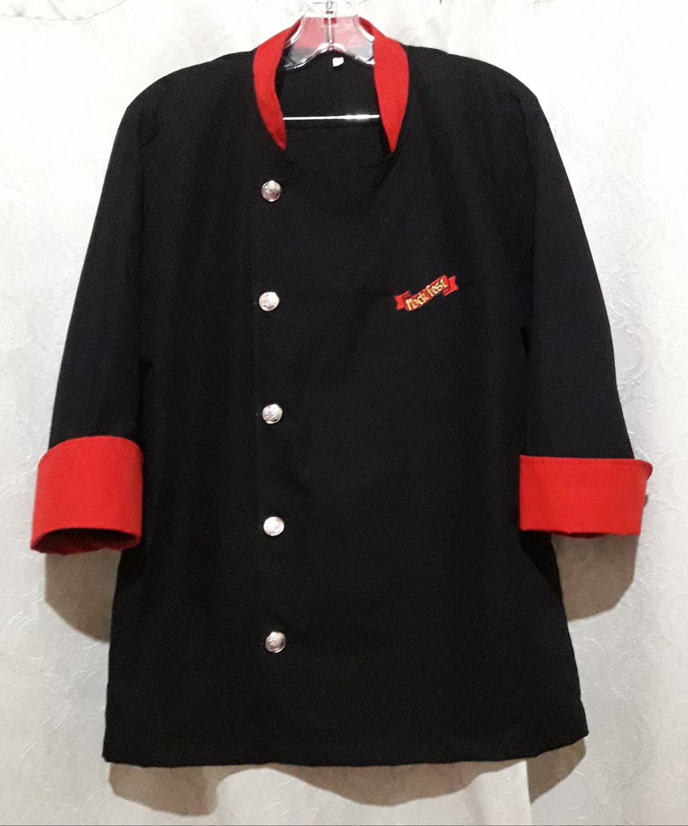 Gracias a la generosidad de los #artistarockfest y a las donaciones del movimiento del rock de #costarica ya tenemos la primera muestra de los uniformes para los habitantes de calle @chepesebana #oigarocktico #rockfestx <a href="/endemiacr/">Endemia</a> <a href="/LaMilixia/">La Milixia</a> <a href="/themovementiccr/">TheMovementinCodes</a> <a href="/PedroCapmany/">Pedro Capmany</a>