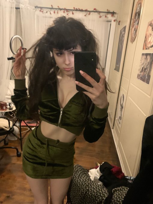 Hey gamers anime I want a boyfriend 💚 https://t.co/UctjVgz8KA<a href="/tag/nsfwtwt"class="tags"><span>#nsfwtwt</span></a>