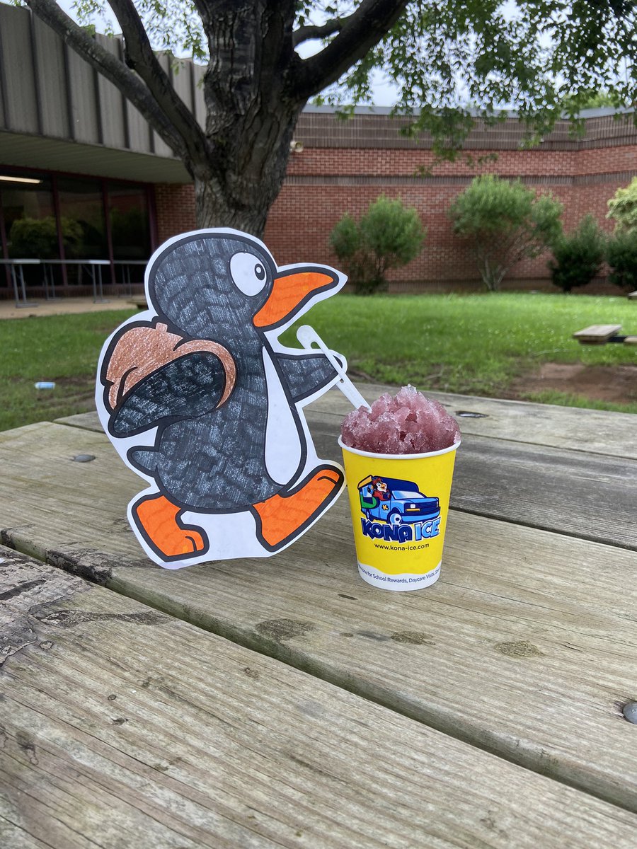 Last day of summer school and even Jiji wanted to celebrate!  See you in a few short weeks, MLES bluebirds! <a href="/educateju/">Jennifer Underwood</a> <a href="/STMath/">ST Math Educator? Follow us on MINDEduOrg!</a> <a href="/k12albemarle/">AlbemarleCountySchls</a> <a href="/MeriwetherLES/">Meriwether Lewis</a> #meriwethermagic