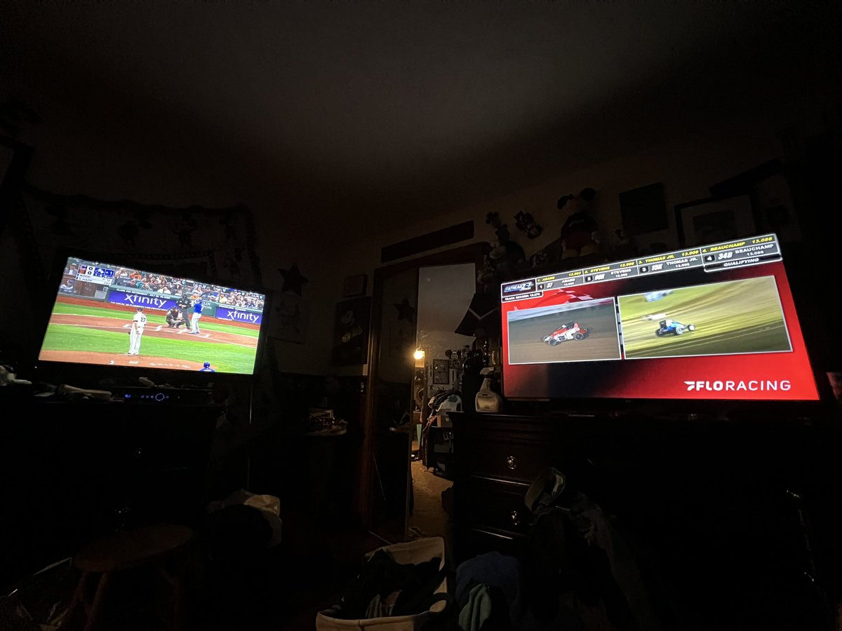 SusannahStapp's tweet photo. I have my @Cubs on one tv and @FloRacing with @LincolnParkSpee @USACNation #SprintWeek on the other! My two loves, Cubs Baseball and Sprint Cars! Im set! https://t.co/EJuXP5DH0B