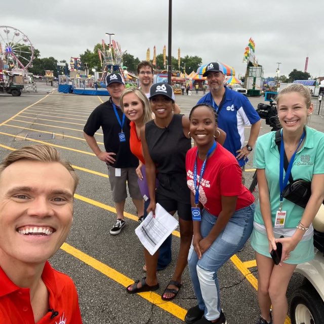 RaygeneTV's tweet photo. Happy National Intern Day 🙃@wsyx6 #NationalInternDay https://t.co/noSnRVt3rf