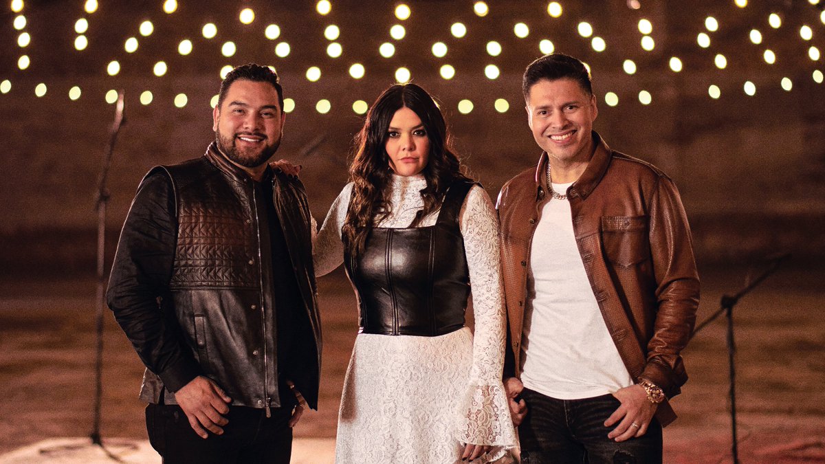 ¿Ya viste el video oficial de "¿Y qué tal si funciona?" de <a href="/yuritaflowers/">Yuridia</a> y la <a href="/BandaMS/">Banda MS</a>? Fue grabado en la alcaldía Azcapotzalco, CDMX, un espacio que anteriormente era una fábrica de harina y ya supera las 1.5 millones de views en YouTube ¡Dale play! youtu.be/ucFZL8PedUA