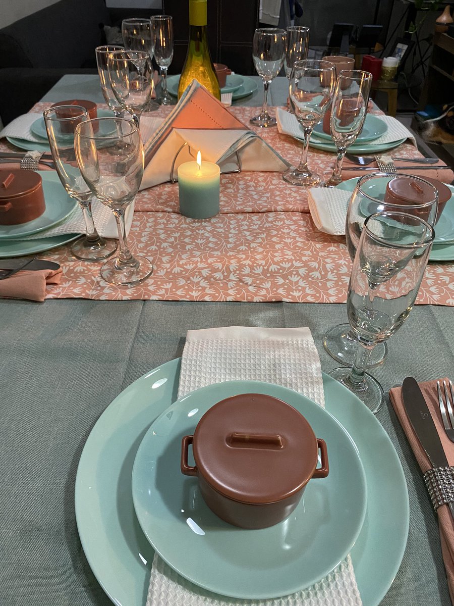 Les gusta mi mesa vintage…🥰😍