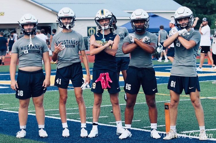 Some times you got to realize your worth and keep your head up and stay focused!. #GoMustangs 💪