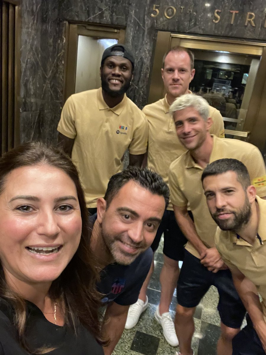 asli_pelit's tweet photo. #onlyselfies with legends! https://t.co/rPhB06hiQo