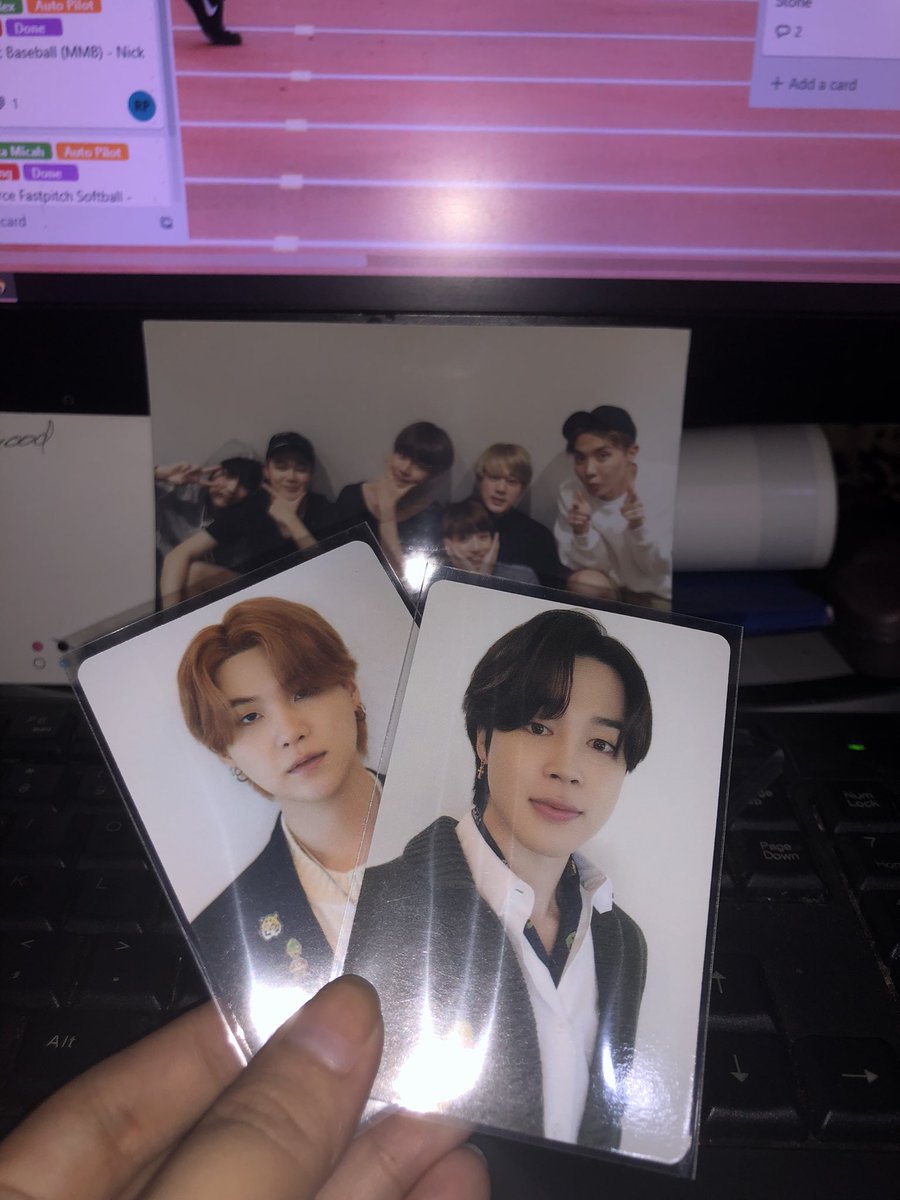 _loispatricia's tweet photo. omg my yoonmin hearteuuu!!! thank u so much sa smooth transaction @veencarts ☺️ super fast and well packaged :))) #veedback https://t.co/HCiBH3N9G6