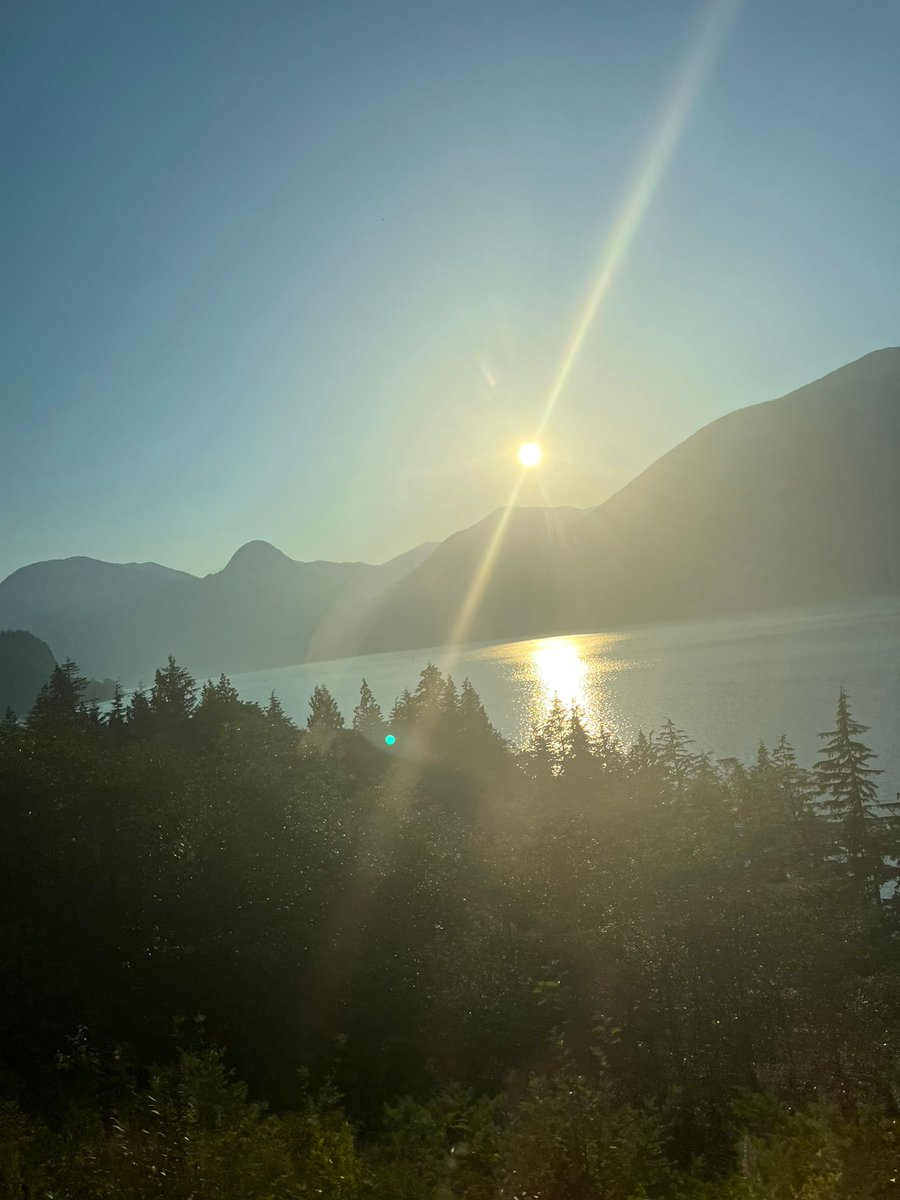 KES_SportsDept's tweet photo. #CAN22 Day 12: What a day! 3 hours rafting on the beautiful Squamish River near Whistler - great fun and stunning scenery (sums 🇨🇦 up perfectly). Now heading to our End of Tour Dinner before flying home tomorrow afternoon. What a place! https://t.co/dxd95oWw99