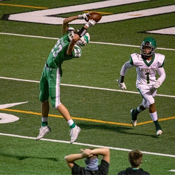 Get to know the 2022 South Dakota State Commitment Class with this <a href="/PrepRedzone/">Prep Redzone 🏈</a> breakdown and superlative special highlighting the 20 Midwesterners to sign with this Jackrabbit class. 

IA, IL, IN, KS, NE, MO, SD, and WI all represented below!

 prepredzone.com/2022/07/south-…