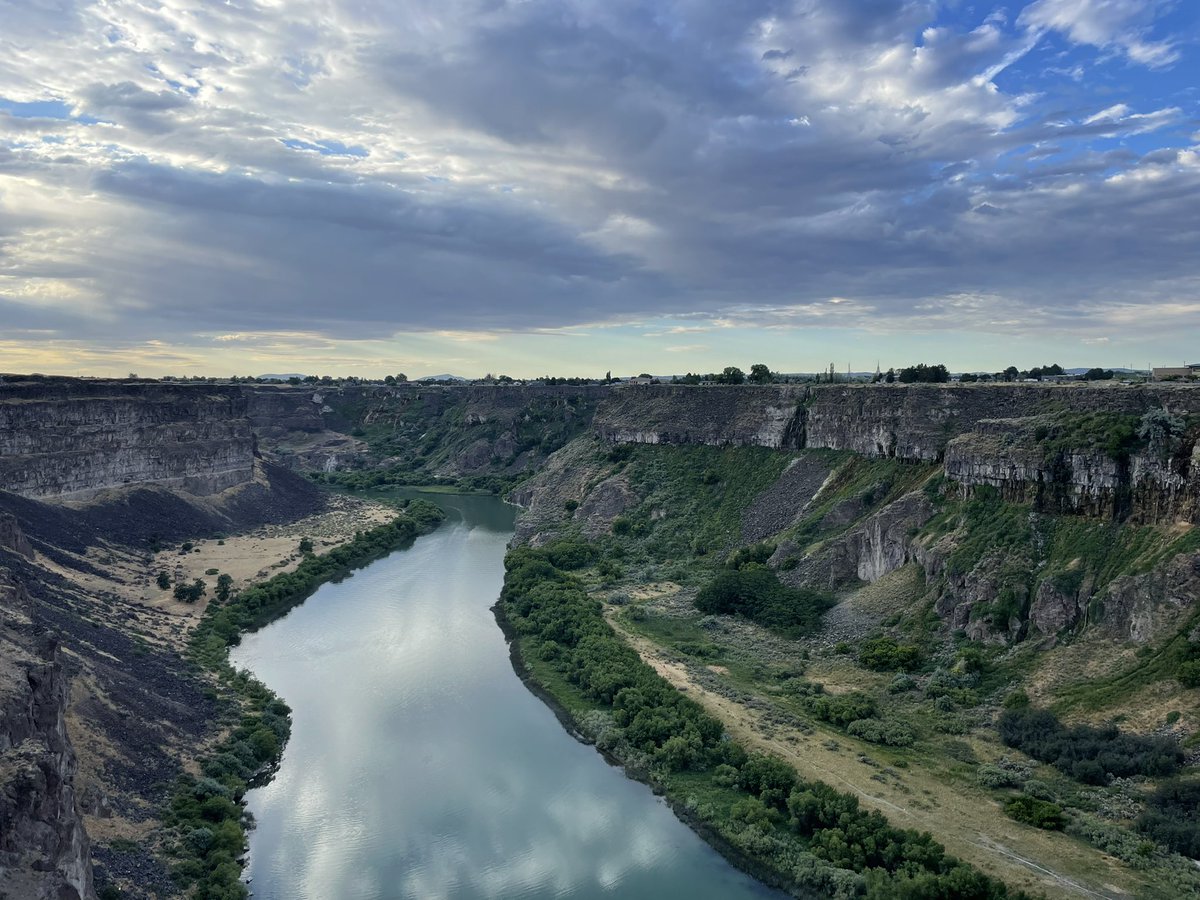 Some photos from when I was off the grid. 

There’s no cell reception in the middle of Montana.
