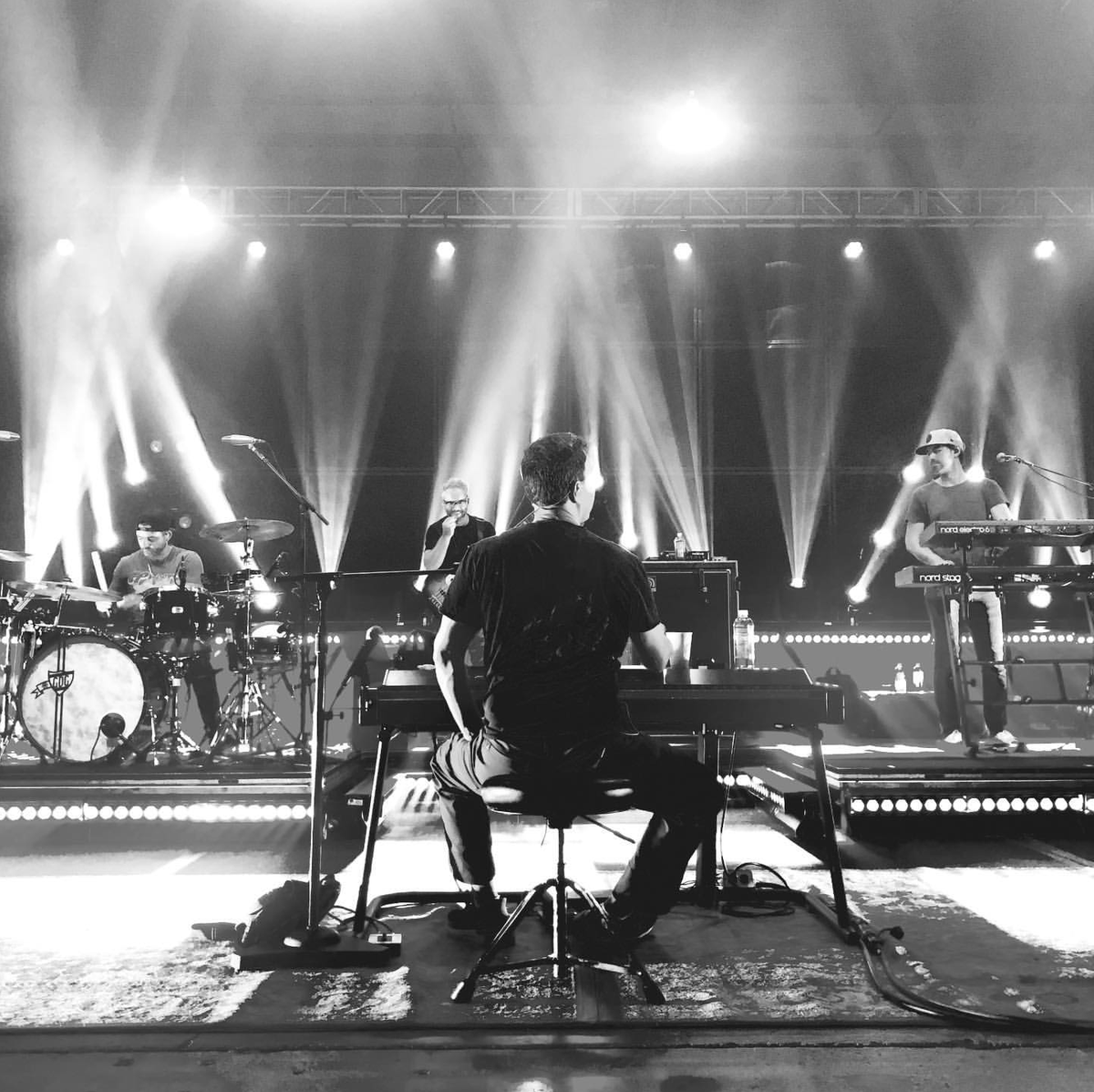 mad4hatter13's tweet photo. βI promise I wonβt face this way for the show. #rehearsal #GDG19β #Repost @GavinDeGraw
July 28, 2019 https://t.co/VEMmdRqoVh