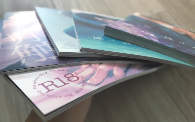 揃いました。新刊はやっぱり厚かったです。既刊3冊分の厚みでした。 