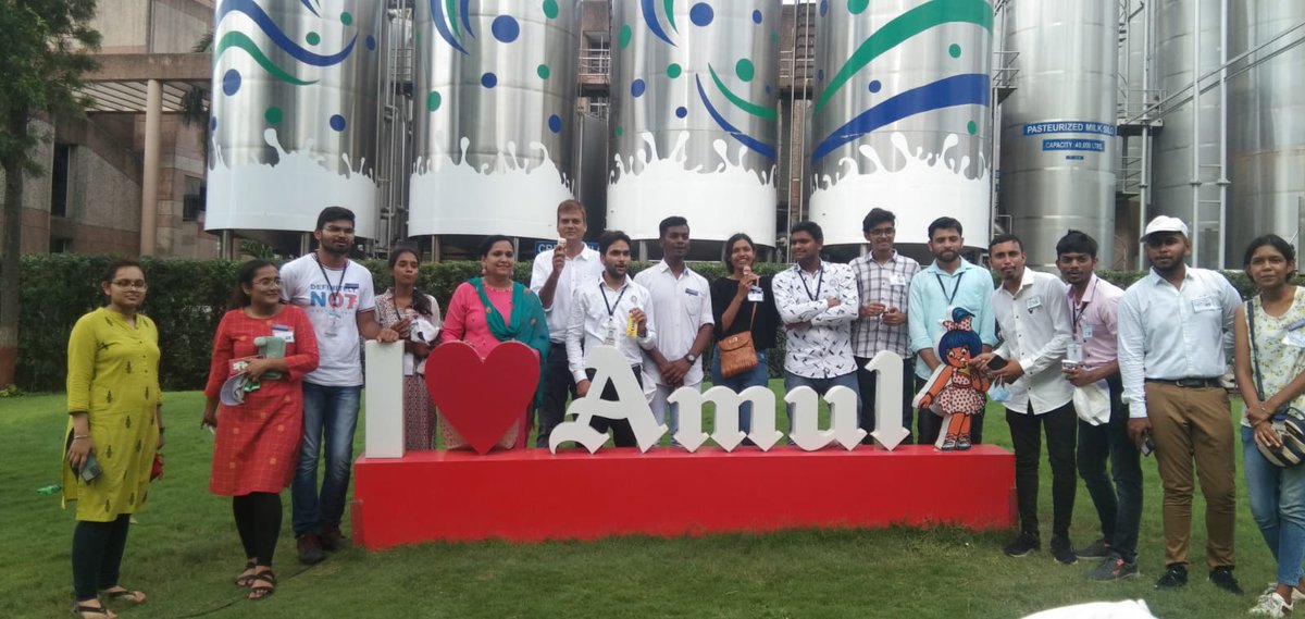 tenvent10's tweet image. AKAM EBSBS Student Tour as a part of the student exchange program under Ek Bharat Shresth Bharat. Students from Chhattisgarh are visiting Amul Dairy Plant in Gujurat.

#StudentsExchangeProgramme  #AKAM #EkBharatShreshthaBharat