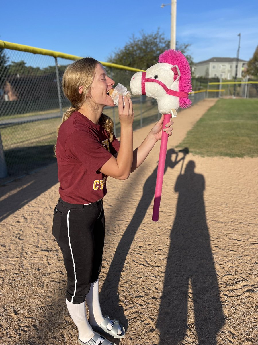 SewardSoftball's tweet photo. Practice player of the day goes to @CoralCollins11 she’s been flying all over our practices and is always up beat and ready to go! Her pony likes doughnuts… Her co PPL is Tyler for coming down and helping us get better. #muchlove https://t.co/RWi9iUiXEJ
