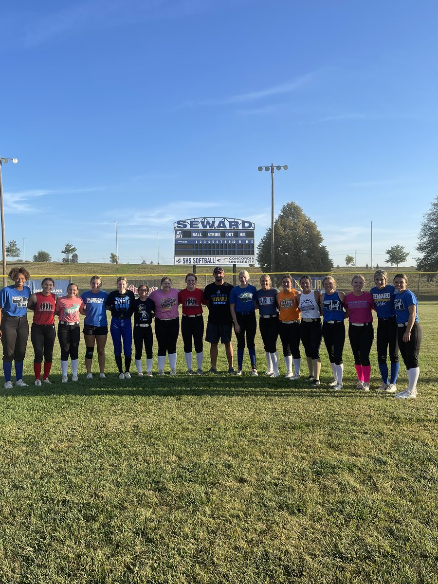 SewardSoftball's tweet photo. Practice player of the day goes to @CoralCollins11 she’s been flying all over our practices and is always up beat and ready to go! Her pony likes doughnuts… Her co PPL is Tyler for coming down and helping us get better. #muchlove https://t.co/RWi9iUiXEJ