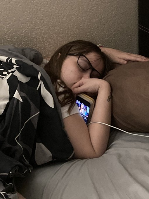 This is my new favorite photo 🥹 look at my bff @Squidgy_LV falling asleep to my stweam 🥹🫶 https://t.<a href="/tag/happyeaster"class="tags"><span>#happyeaster</span></a>