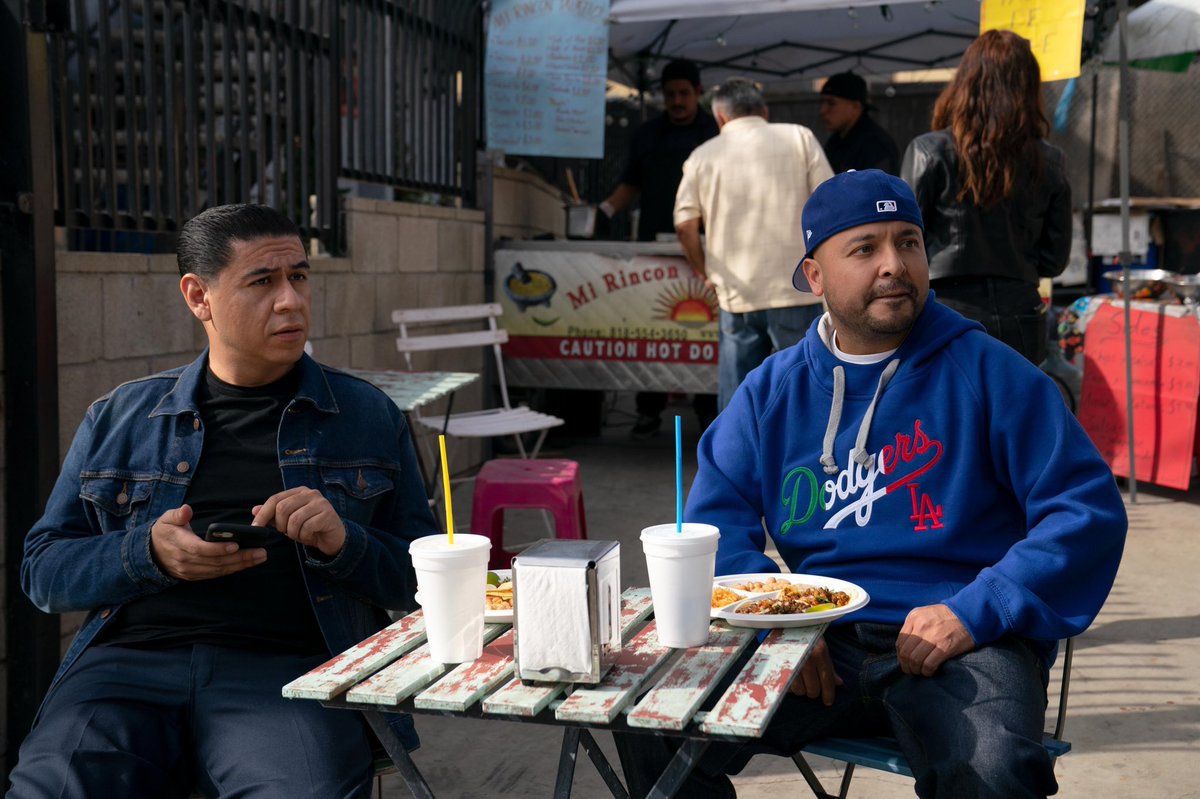ThisFoolHulu's tweet photo. 100 percent on Rotten Tomatoes? 🍅 🧁 yeah, we did that https://t.co/FtugveU3PF