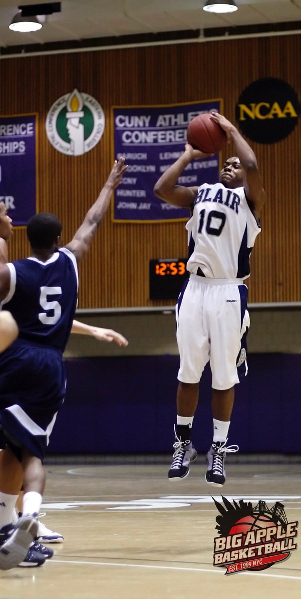 bigapplebball's tweet image. #FBF January 2009 at Hunter College, NYC. Blair (NJ) defeated St. Thomas More (CT) 65-51 in the #BABInvitational . MVP - Austin Johnson (Blair) 16pts. Sportsmanship - Andrew Davis (STM) 12pts. Academic Achievement - Nathaniel Reichel (Blair) and Robert Harrigan (STM).