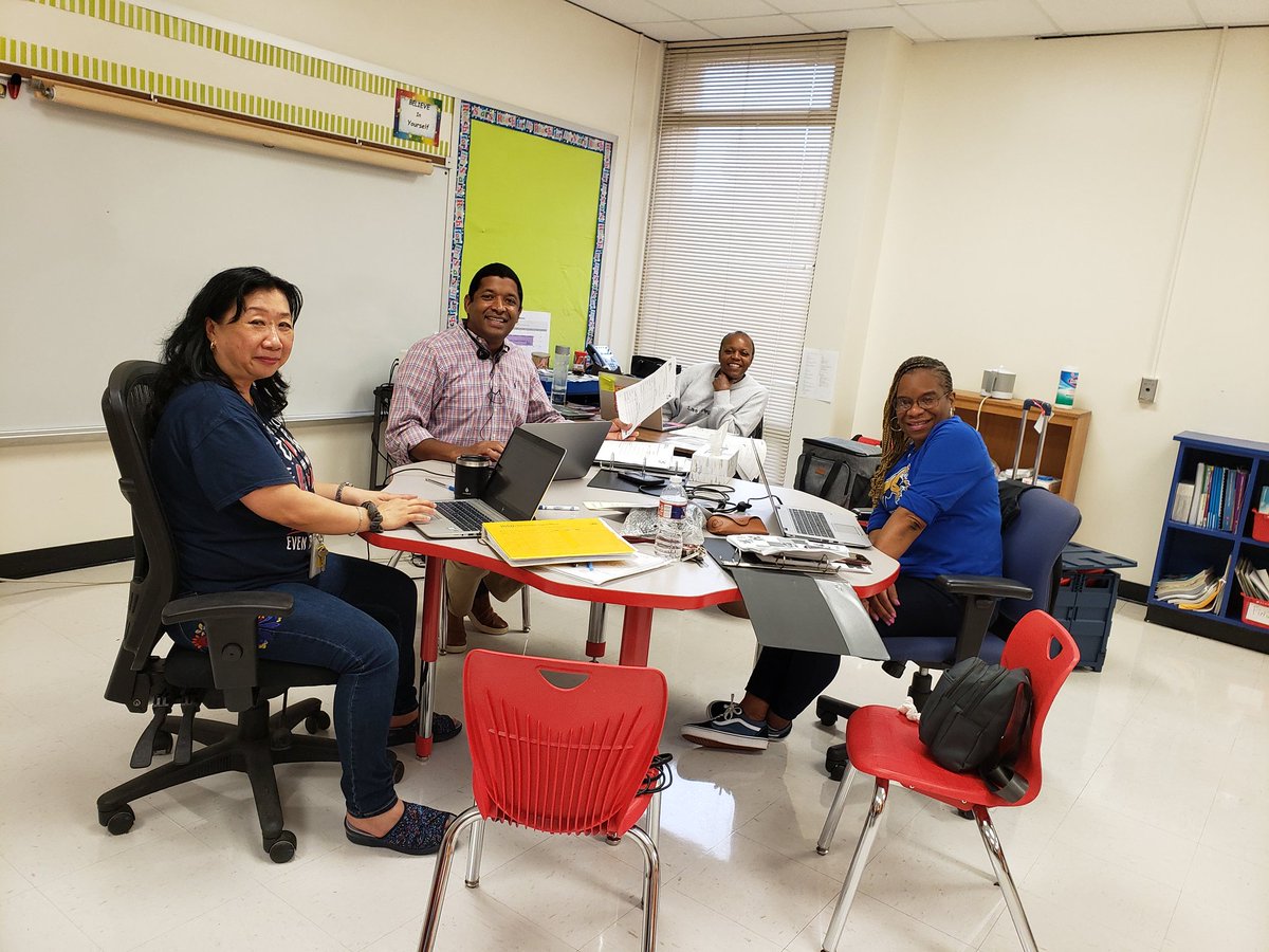 Vivian_White8's tweet photo. The 3rd Grade Team @katebell working hard on HB3😎🤪😴
 #letsprowl #cougarsontheprowl @kmtluke04 @melsaucecas @FastForwardMat1 @Destinismith91 @Susanwo57238135 @Mclay74Monica @MsCastillo10 https://t.co/WFMffHyNIv