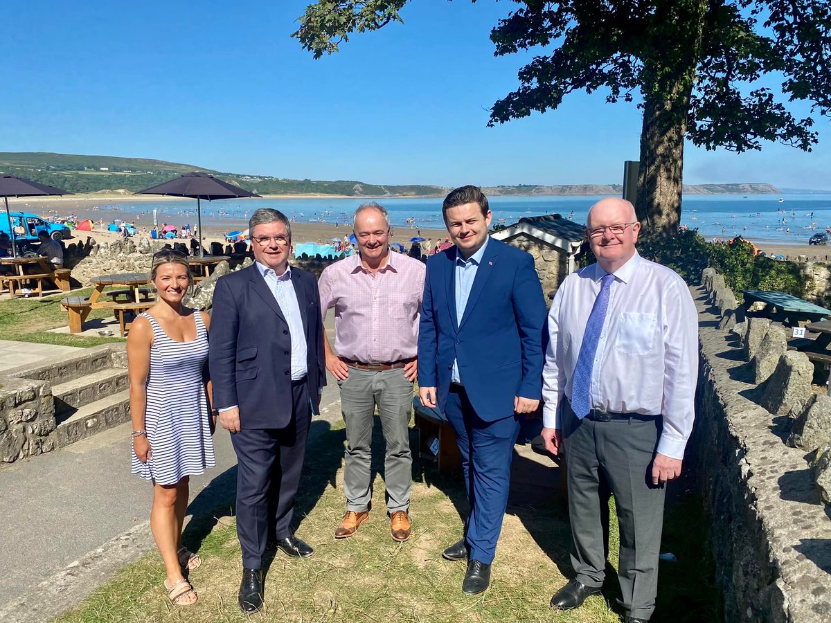 Thanks to <a href="/RobertBuckland/">Robert Buckland</a> for popping down to Oxwich, Gower to meet with local tourism businesses to discuss the issues affecting the sector. Top of the agenda was Labour's hare-brained scheme for a tourism tax, which would punish businesses right across Gower!