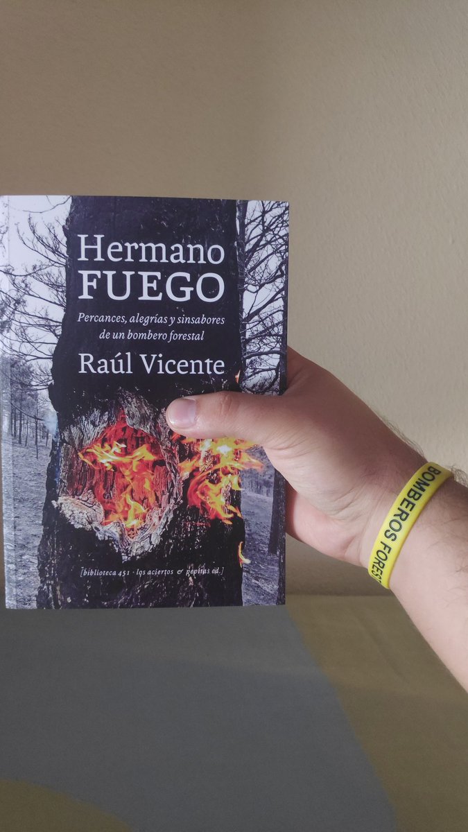 Otro libro para la 'pirobiblioteca' Hermano Fuego de Raúl Vicente, para mi, uno de los héroes @BrifDaroca en el #IF de Horta de Sant Joan @pepitaseditora @451biblioteca