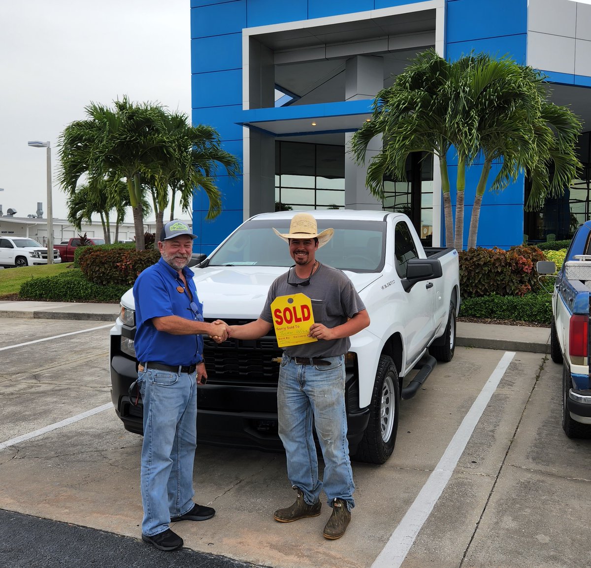 GilbertChevy's tweet photo. Congratulations, Tucker Wise, on your 2019 Chevy Silverado 1500 &amp; thank you for choosing us for your first vehicle purchase.  Welcome to the Gilbert Family! Find out why people say, #GilbertHasIt https://t.co/CYDvblx1c9