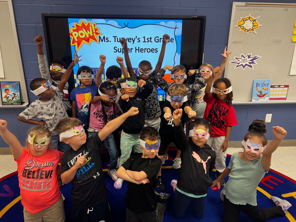 MrsDudney's tweet photo. @AnnHaley_RCS  These 1st graders may not be on a roster with my name, but I have loved every minute of the first week getting them SUPER ready for their teacher!!! #relationshipsmatter https://t.co/1lxyFCBQ25
