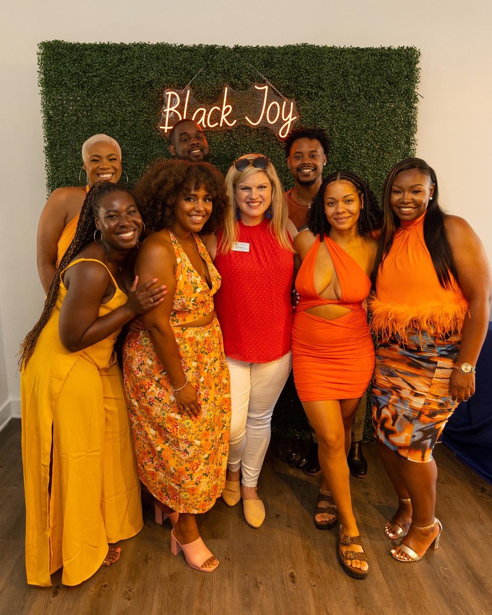 UwgBlackAlum_'s tweet photo. It’s giving black joy 🧡 Flashback Friday to the Black and Bougie Black Student Scholarship Brunch https://t.co/zMpNT7d92D