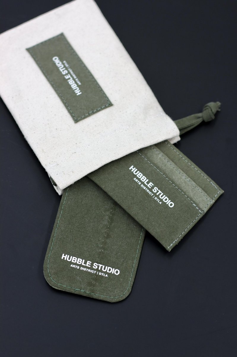 Hubble Studio Travel Tag and Card Holder - available now

hubbleclothing.com/collections/ac…