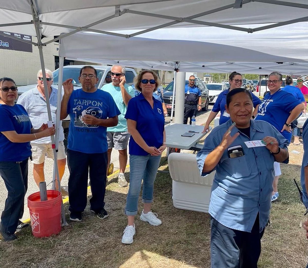 Our Noble BBQ Team is proudly supporting one of Port Isabel High School’s counselors with her battle against cancer. 

#NobleTexas #NobleBBQTeam #PortIsabelHighSchool 
 #InspireHope #ImproveLives #StrengthenCommunities