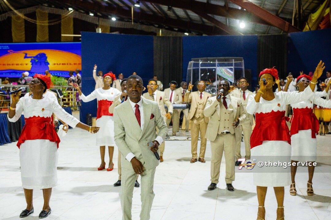 rccghq's tweet image. The National Praise Team @Rccgpraiseteam1 kicked us off with songs of praise and worship! 

Day 5
Holy Ghost Service 
#RCCGConvention 
#RCCG70 
#PerfectJubilee