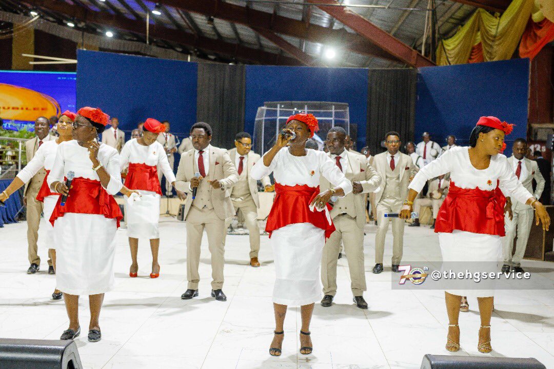rccghq's tweet image. The National Praise Team @Rccgpraiseteam1 kicked us off with songs of praise and worship! 

Day 5
Holy Ghost Service 
#RCCGConvention 
#RCCG70 
#PerfectJubilee
